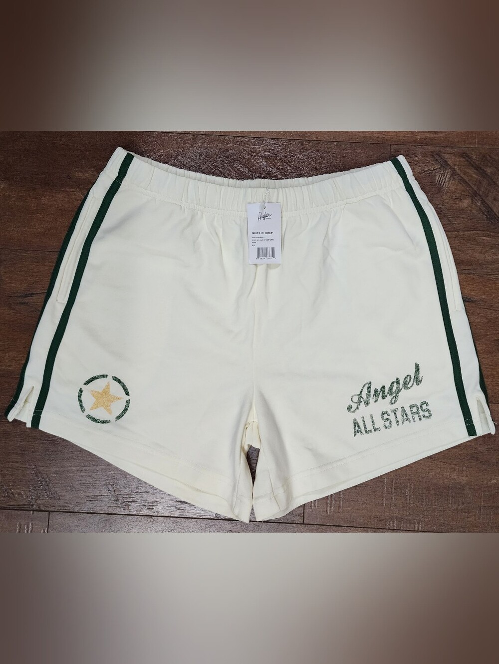 NWT The Mayfair Group Angel All-Stars Sweatshorts, Size M/L